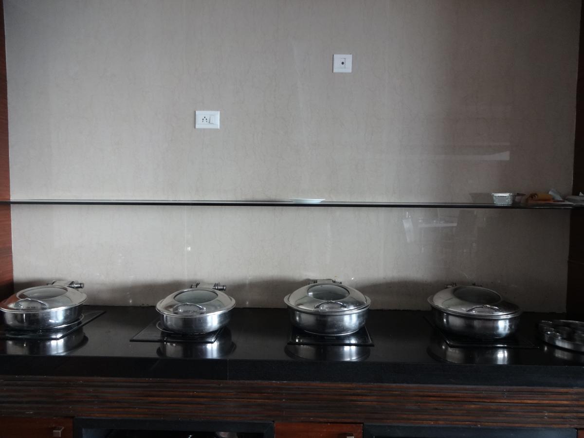 Sea Queen Hotel Kozhikode Extérieur photo