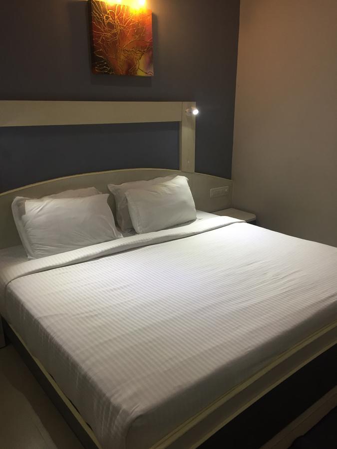 Sea Queen Hotel Kozhikode Extérieur photo