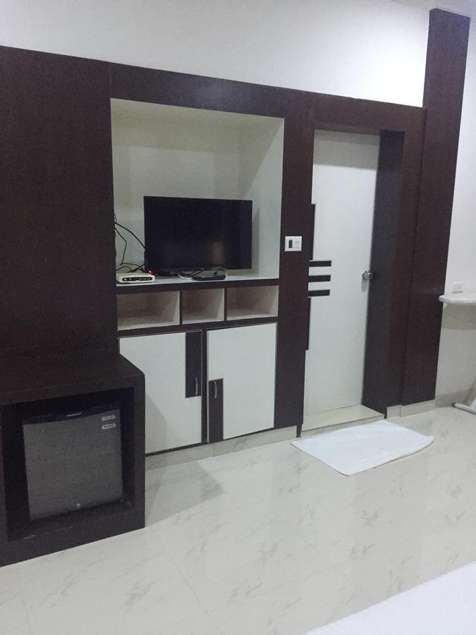 Sea Queen Hotel Kozhikode Extérieur photo
