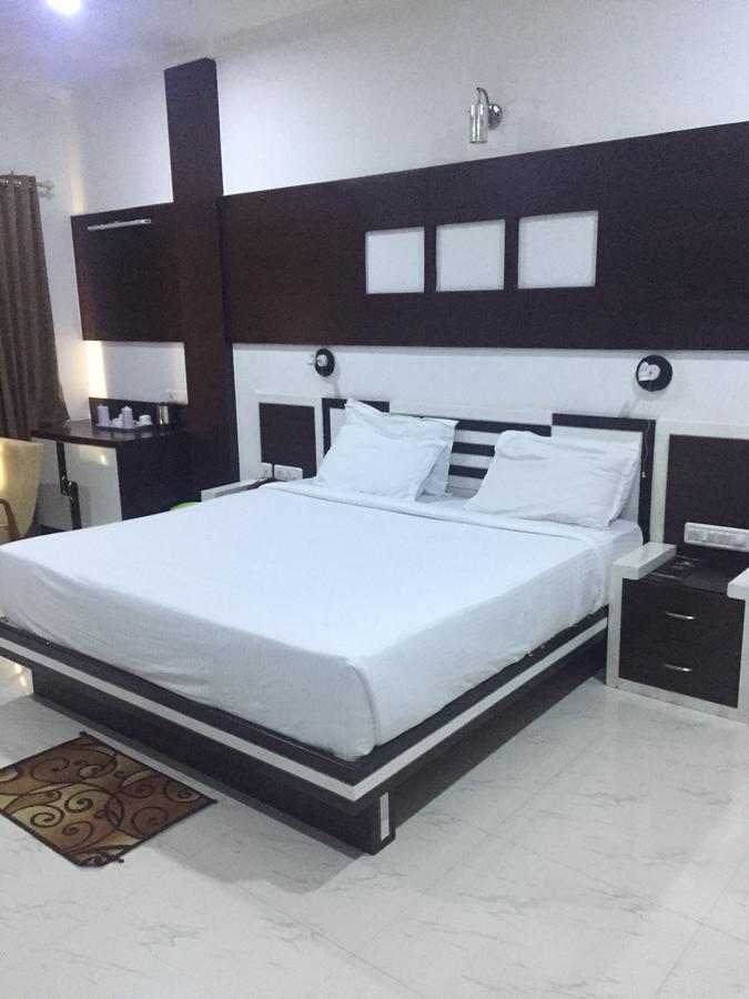 Sea Queen Hotel Kozhikode Extérieur photo