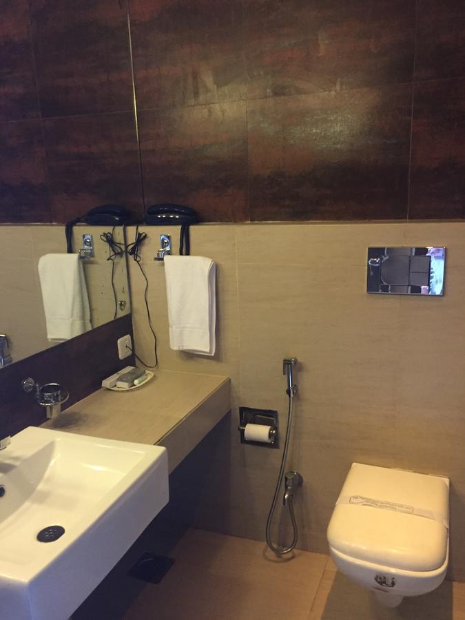 Sea Queen Hotel Kozhikode Extérieur photo